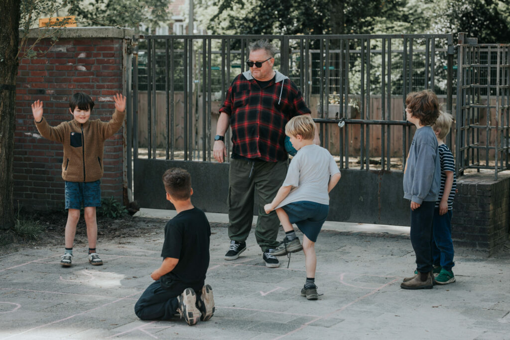 Villa Centaurs kinderen buiten spelen